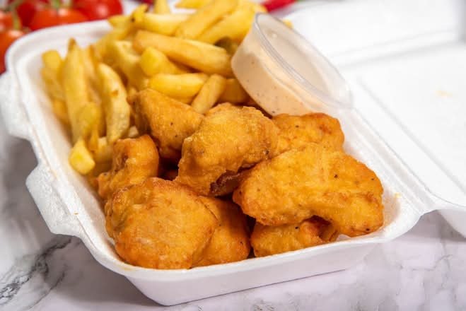 5 Chicken Nuggets and Chips