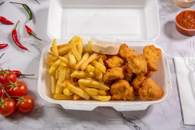 10 Chicken Nuggets and Chips